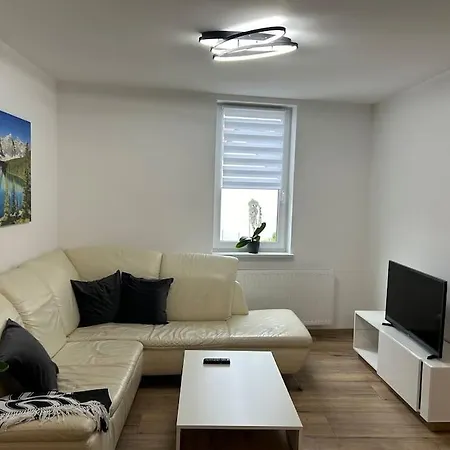 Ferienwohnung Eisfelder Auszeit Exterior foto